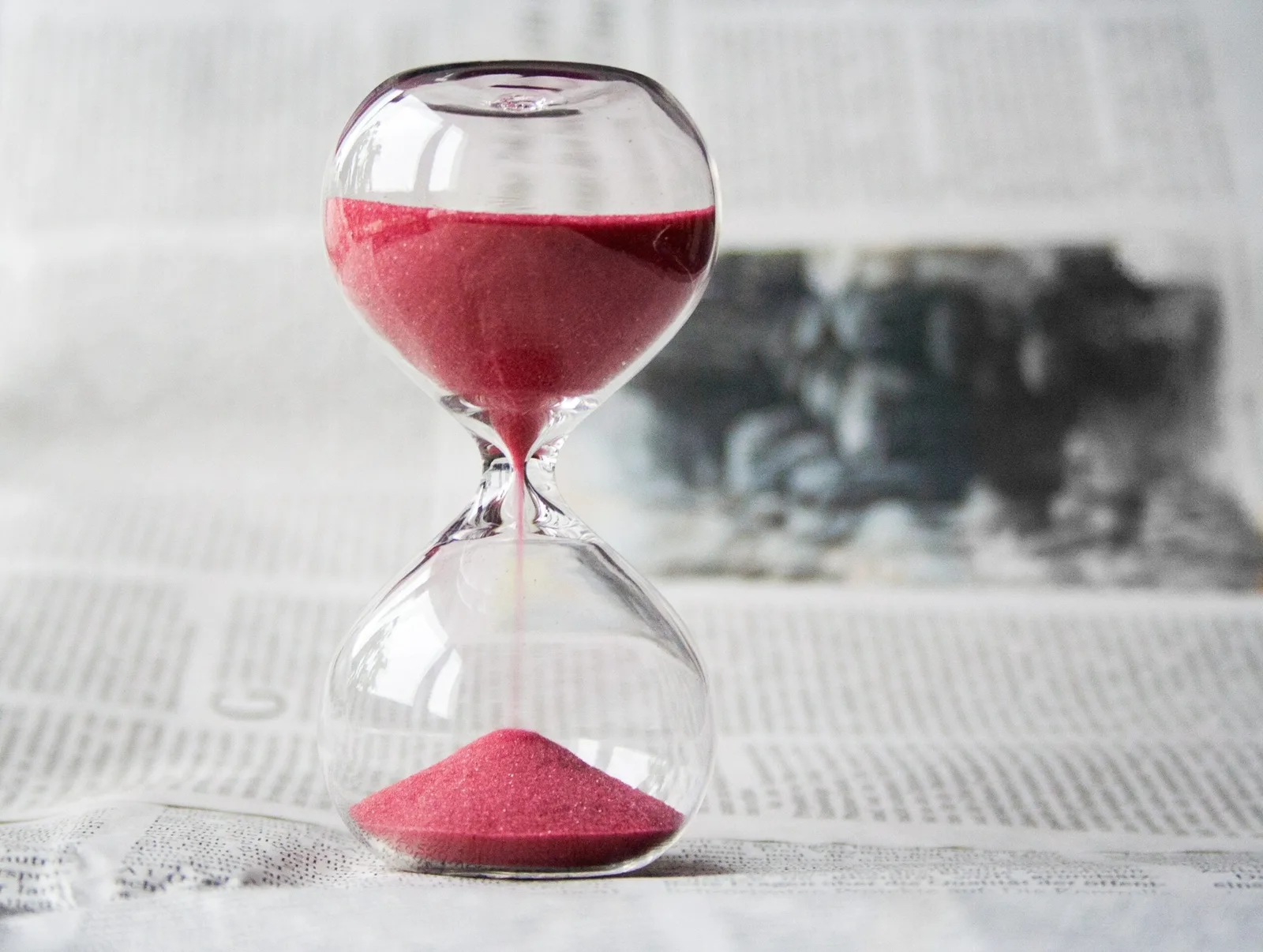 Mastering the Art of Timing in Sales: Maximizing Opportunities with Intent Data